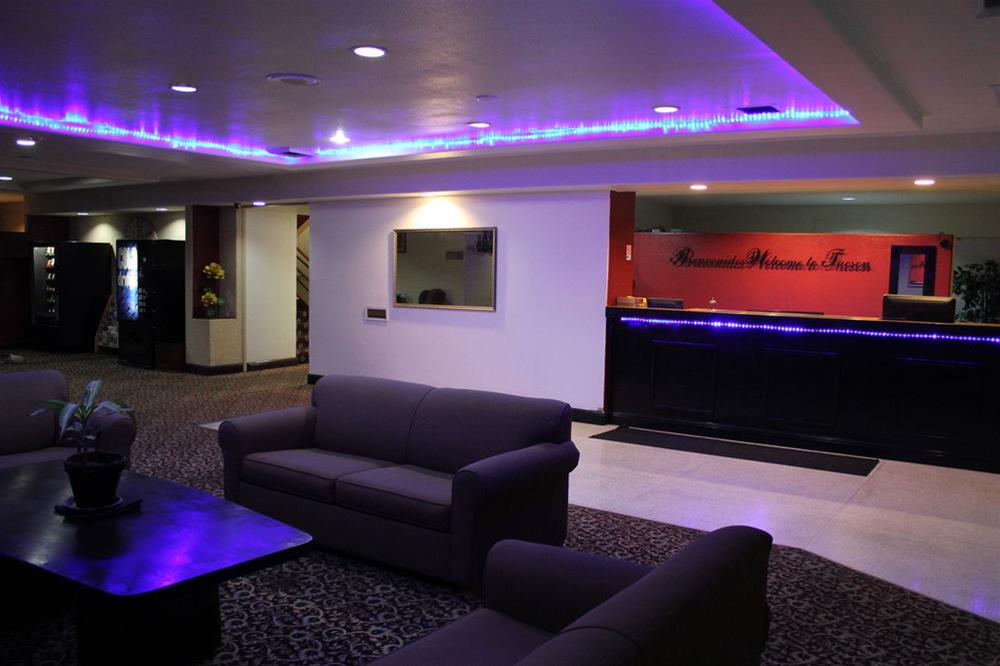 Fortuna Inn & Suites