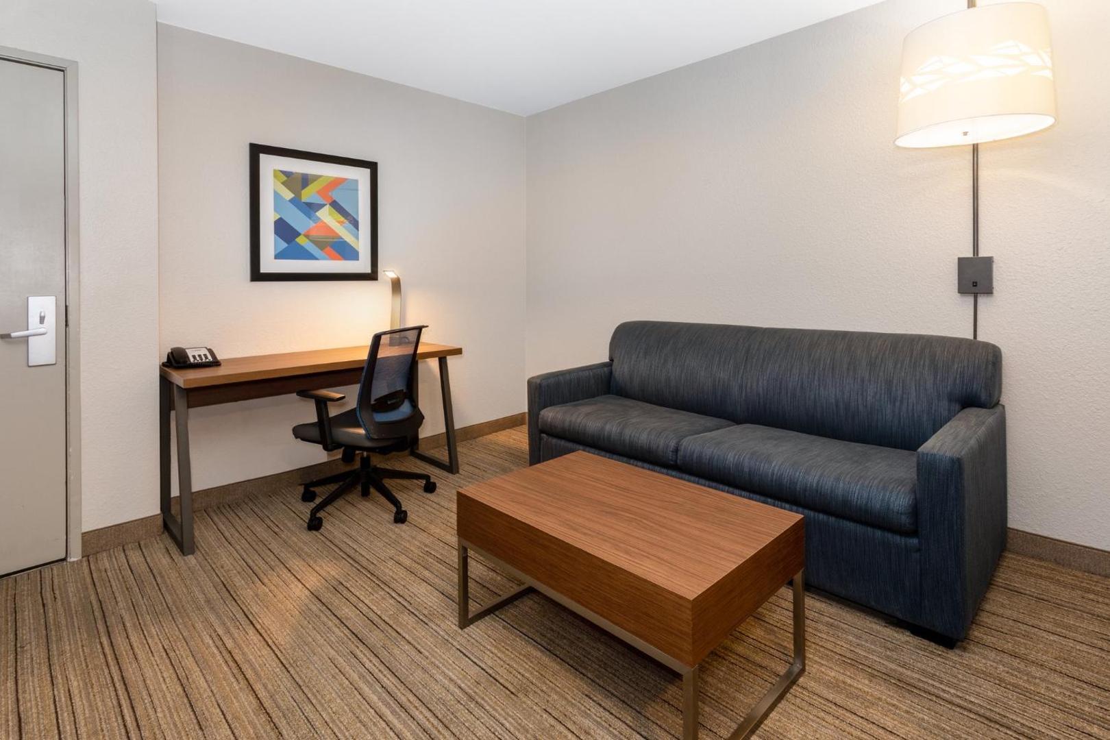 Holiday Inn Express & Suites Marana