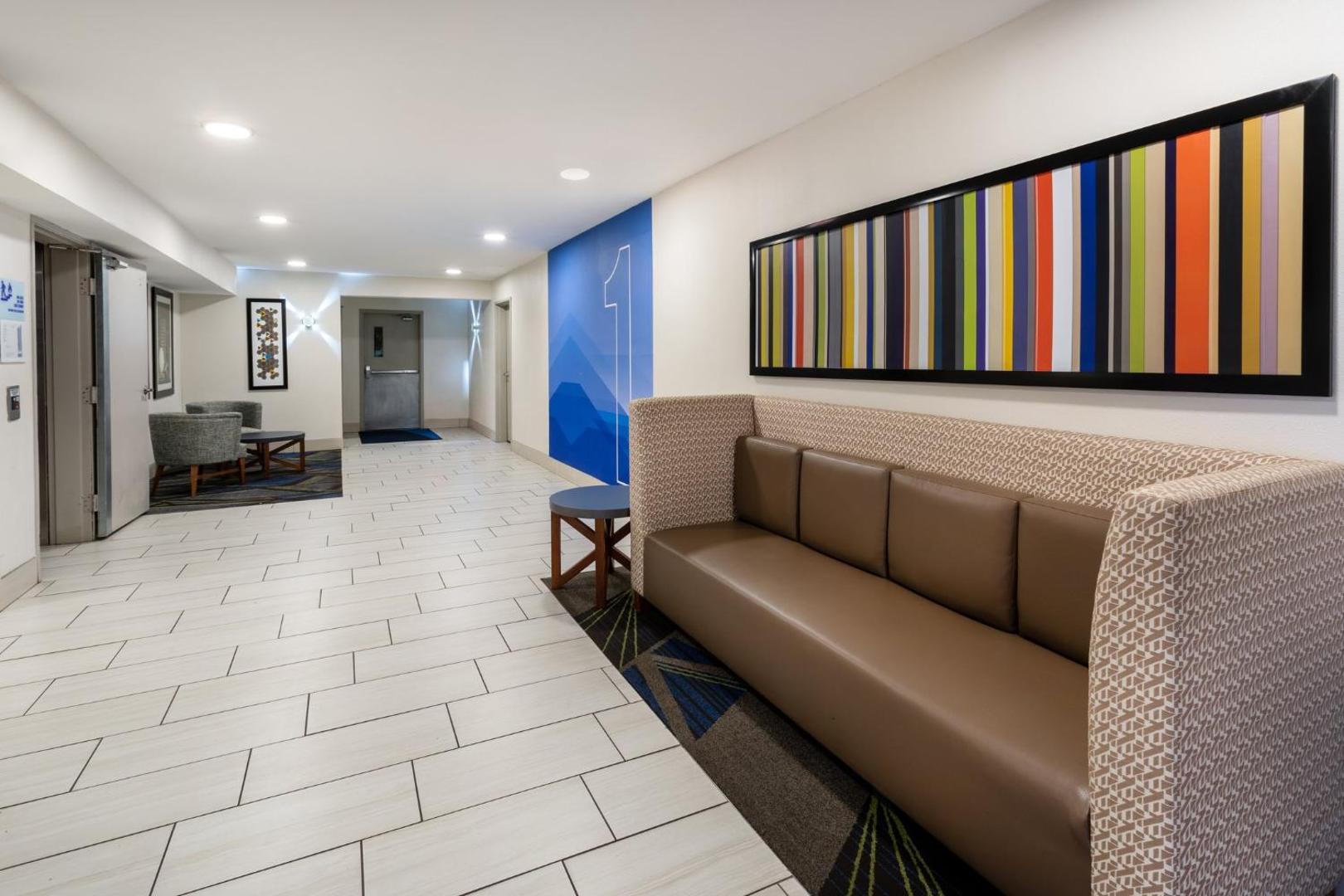 Holiday Inn Express & Suites Marana