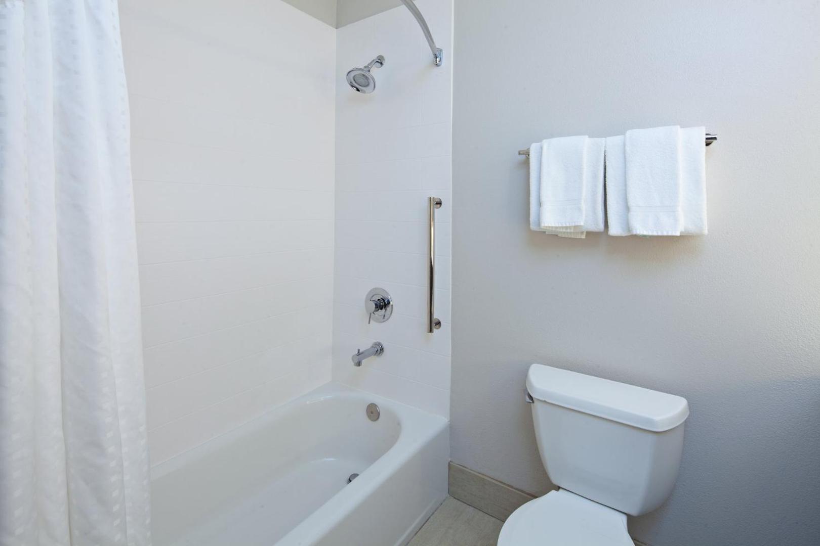 Holiday Inn Express & Suites Marana