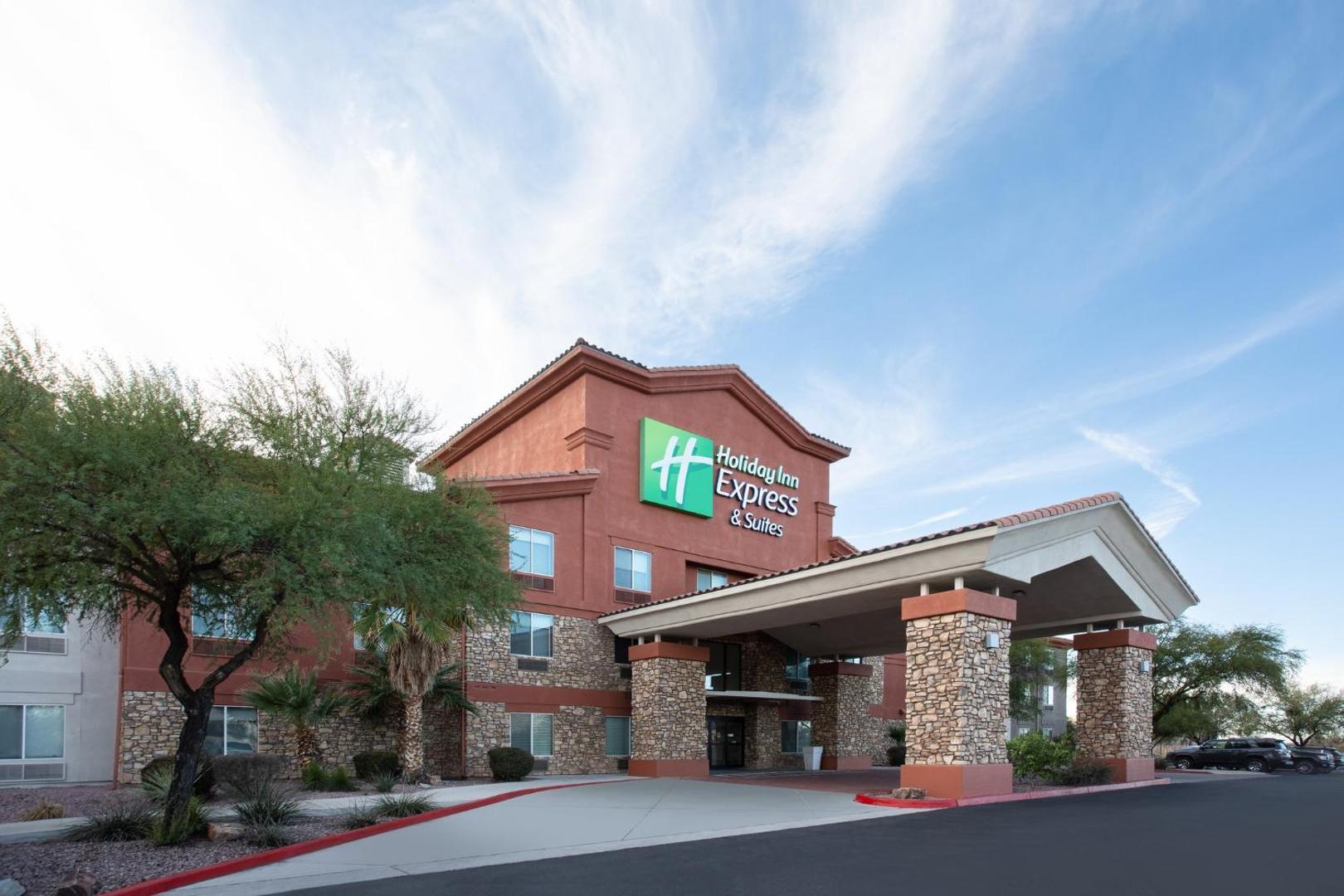 Holiday Inn Express Hotel & Suites Tucson