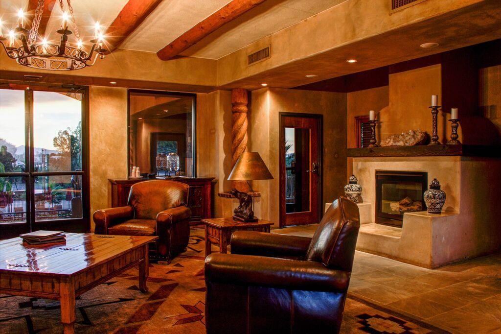 La Posada Lodge and Casitas