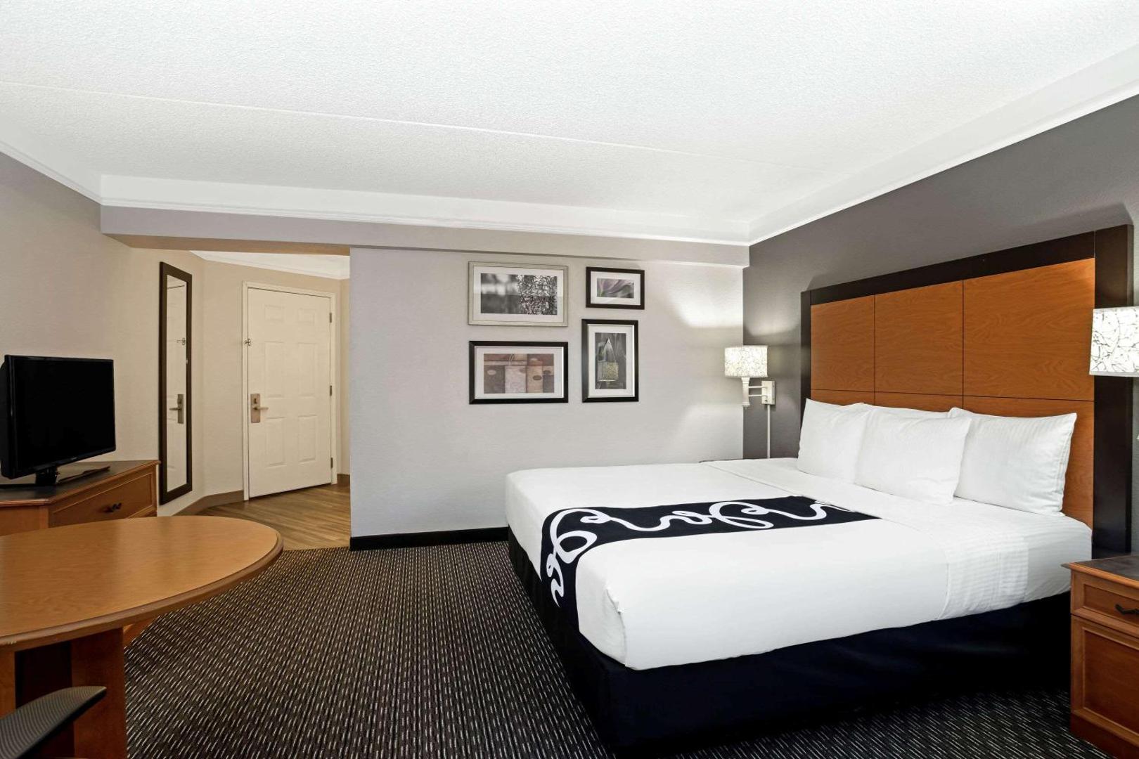 La Quinta Inn & Suites by Wyndham Tucson Airport