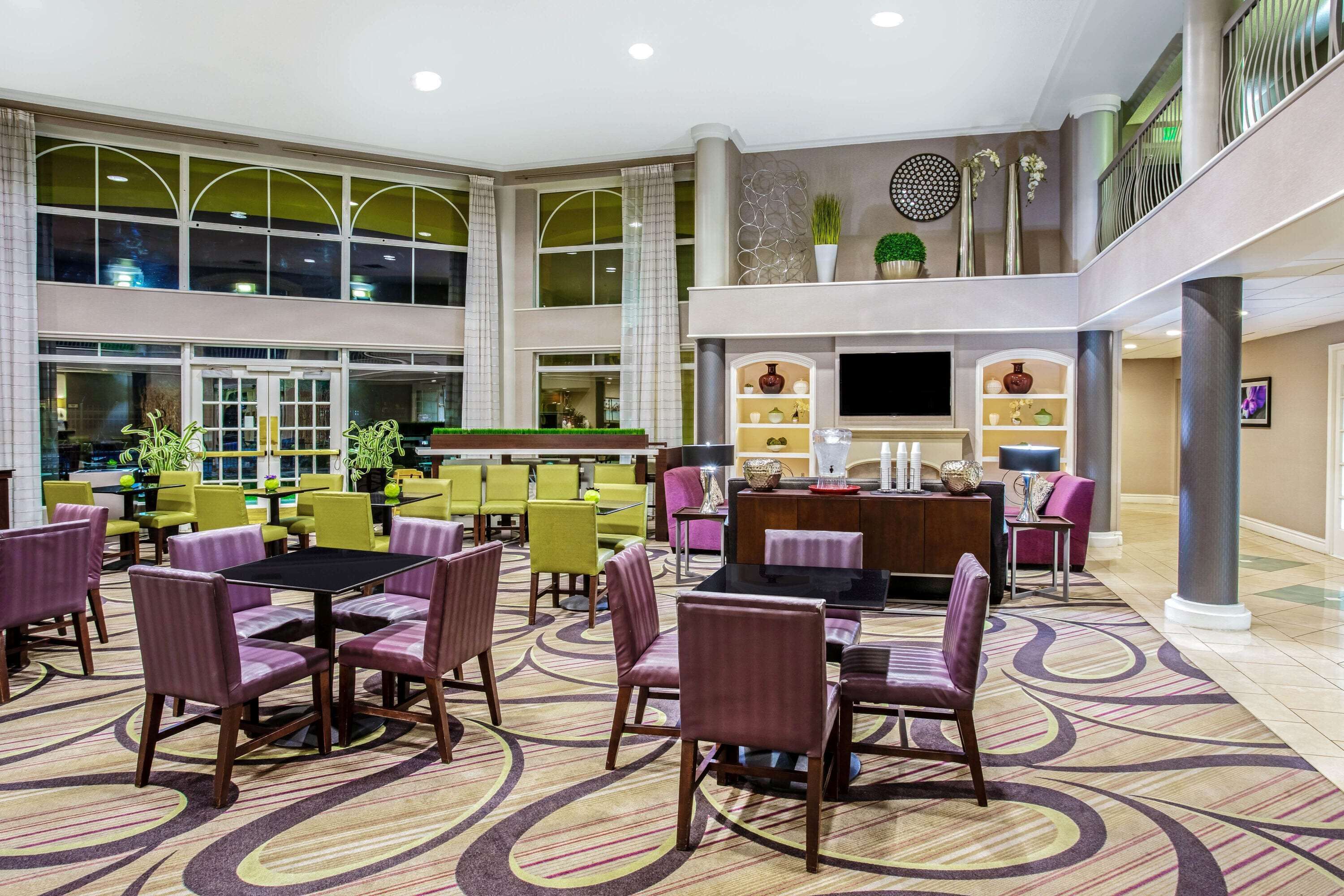 La Quinta Inn & Suites by Wyndham Tucson Airport