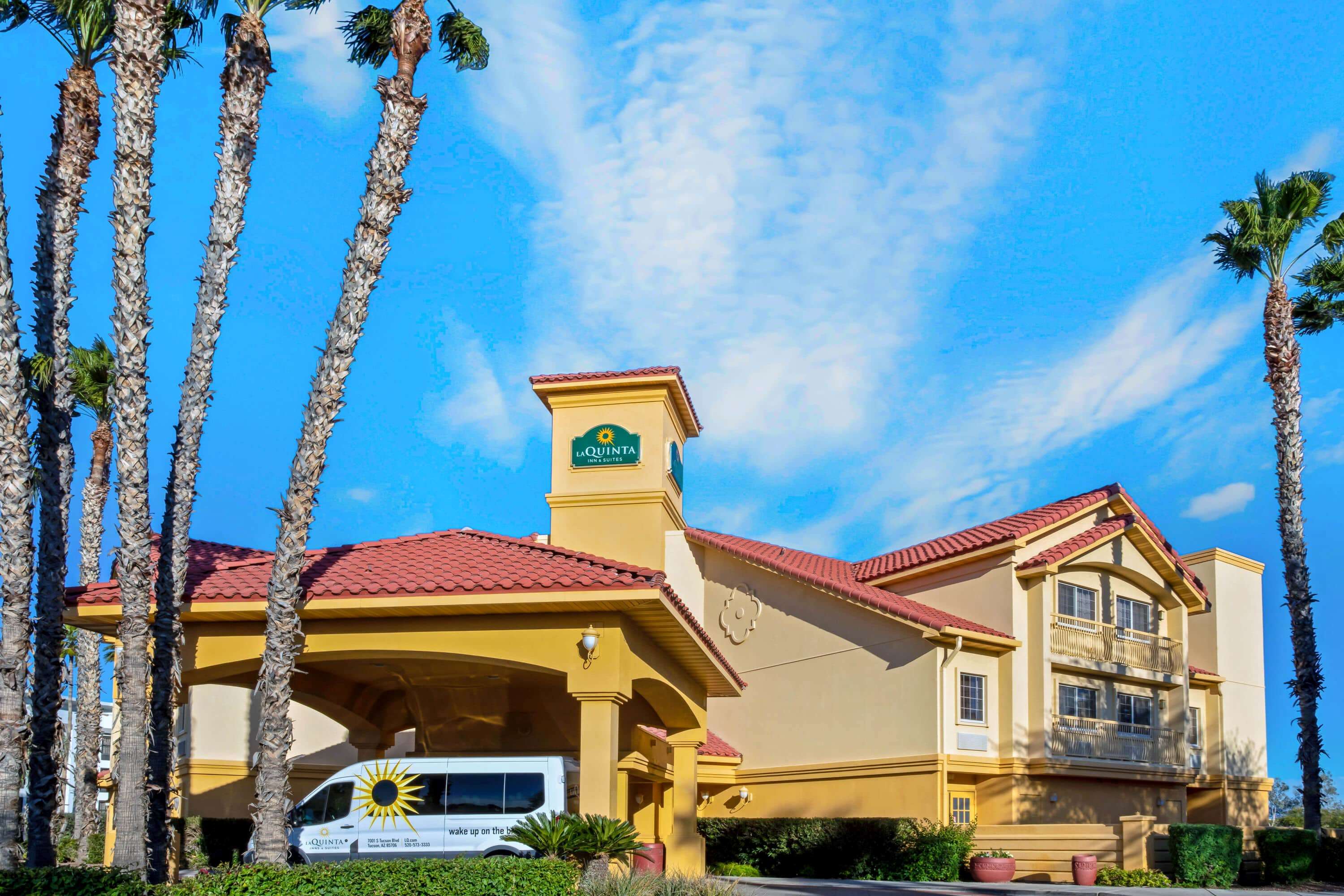 La Quinta Inn & Suites by Wyndham Tucson Airport