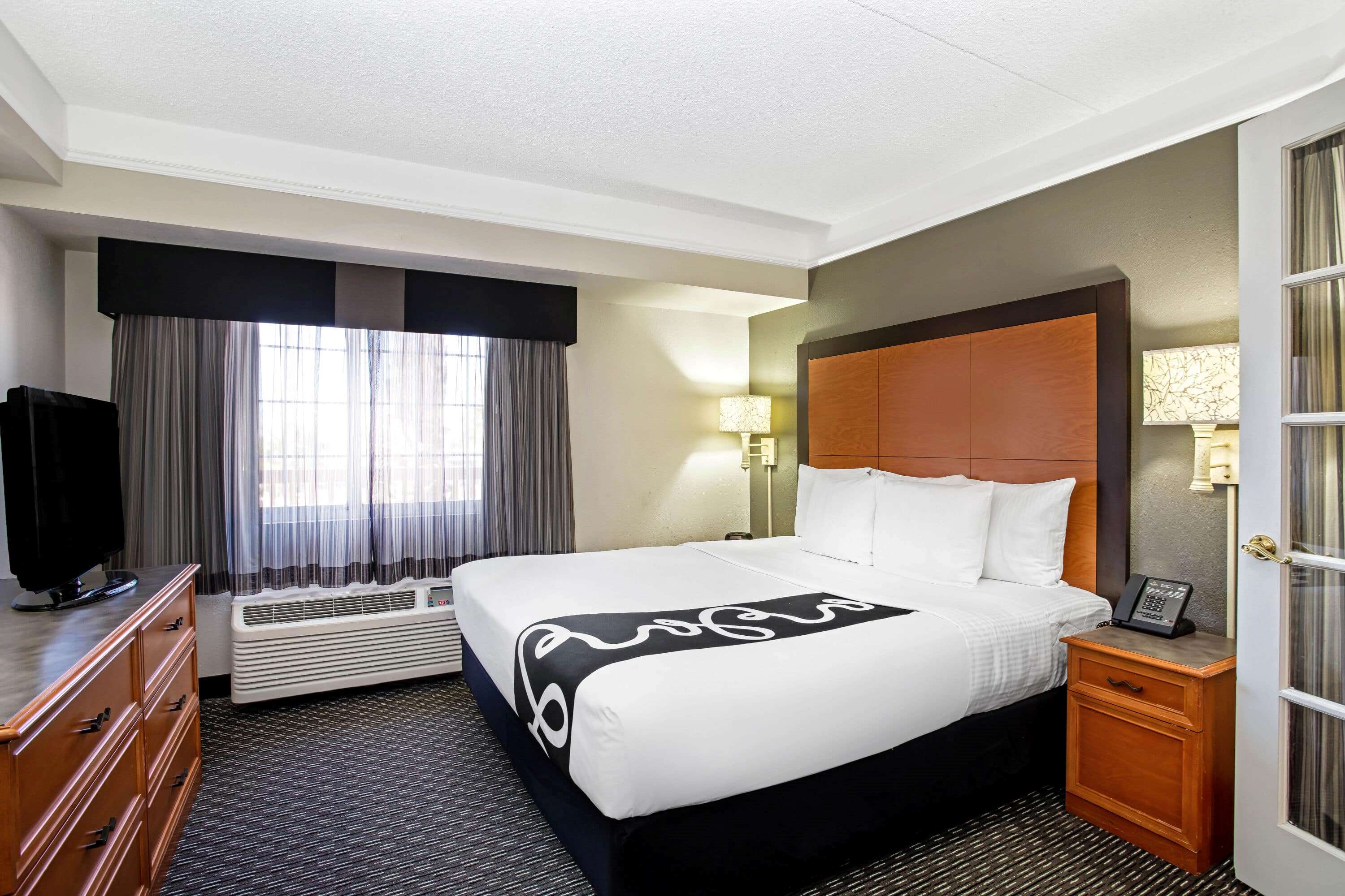 La Quinta Inn & Suites by Wyndham Tucson Airport