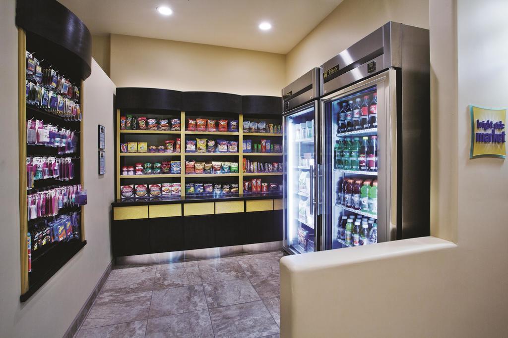 La Quinta Inn & Suites by Wyndham Tucson - Reid Park