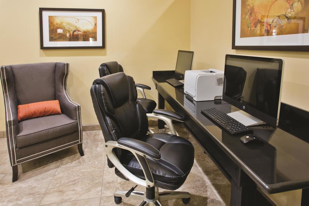 La Quinta Inn & Suites by Wyndham Tucson - Reid Park