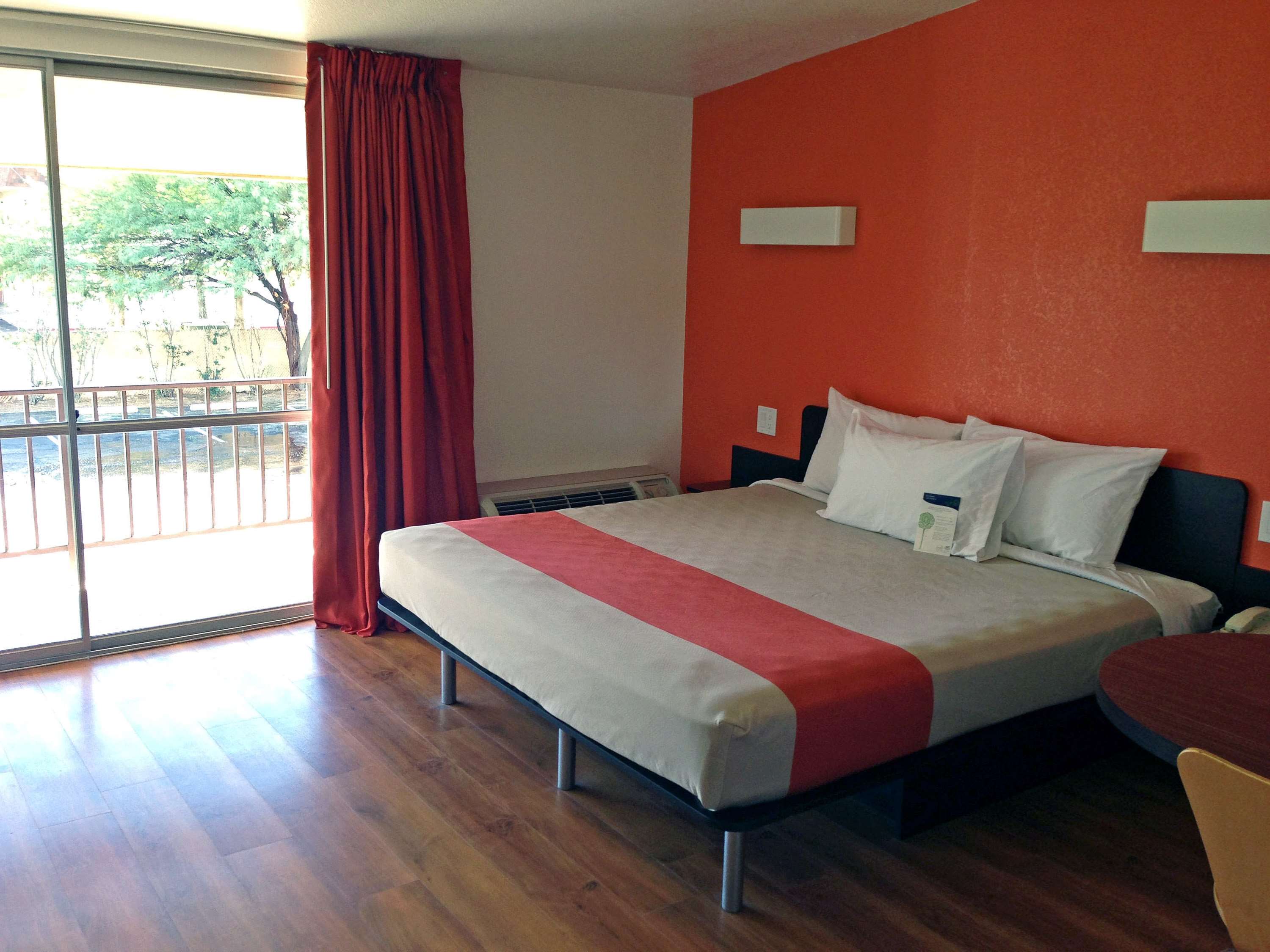 Ocotillo Apartments & Hotel