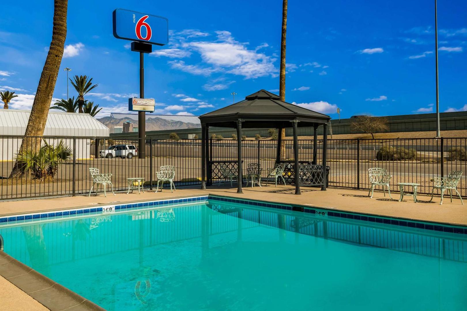 Motel 6 Tucson, AZ- Downtown