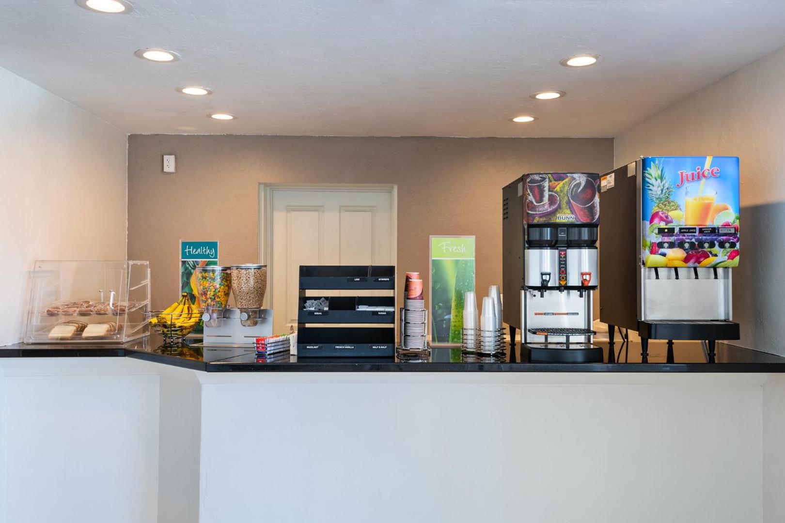 Red Roof Inn Tucson Downtown - University