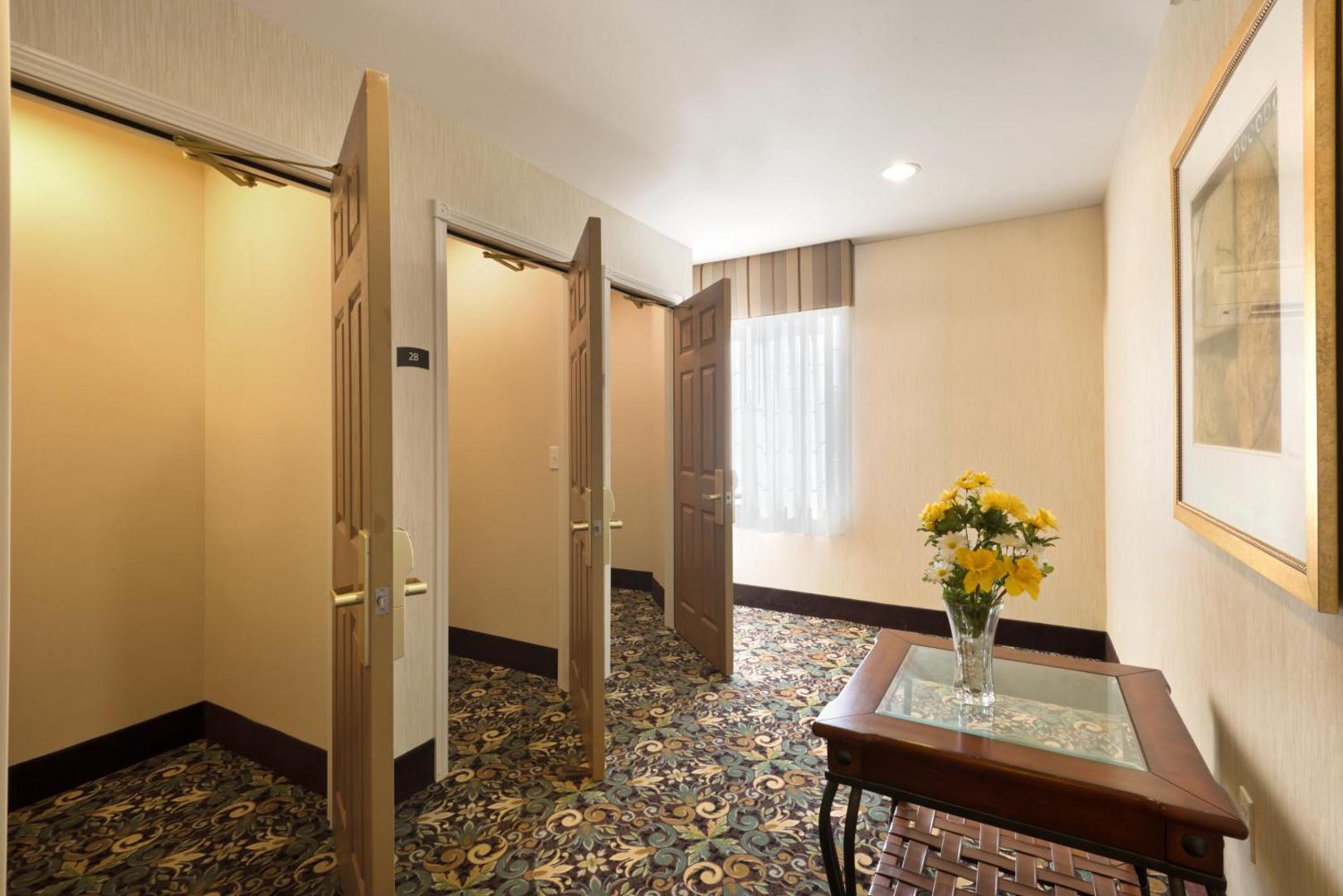 Staybridge Suites Tucson Airport