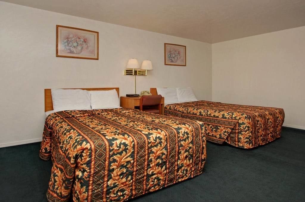 Stone Inn Extended Stay U of A