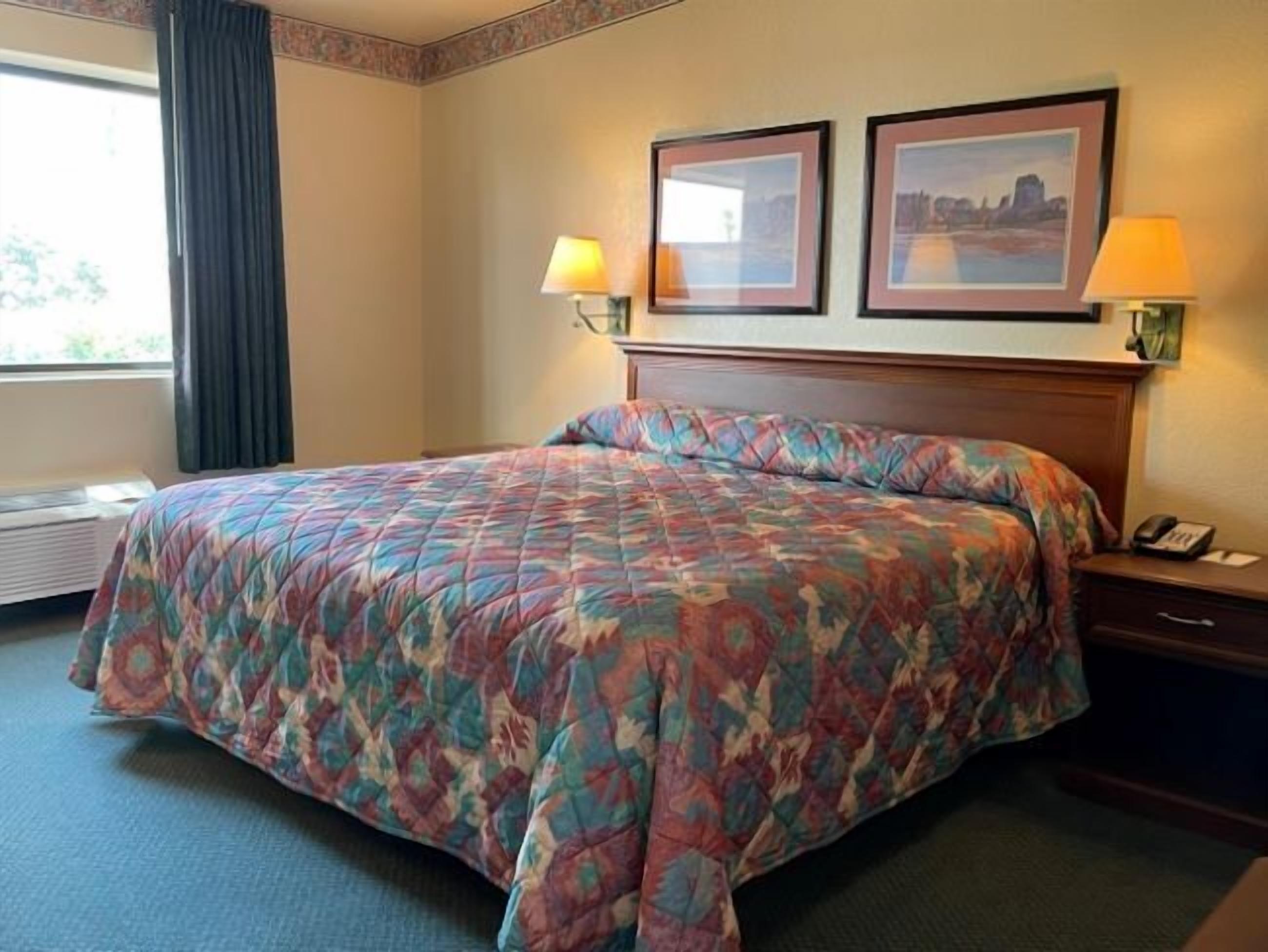 Voyager RV Resort and Hotel