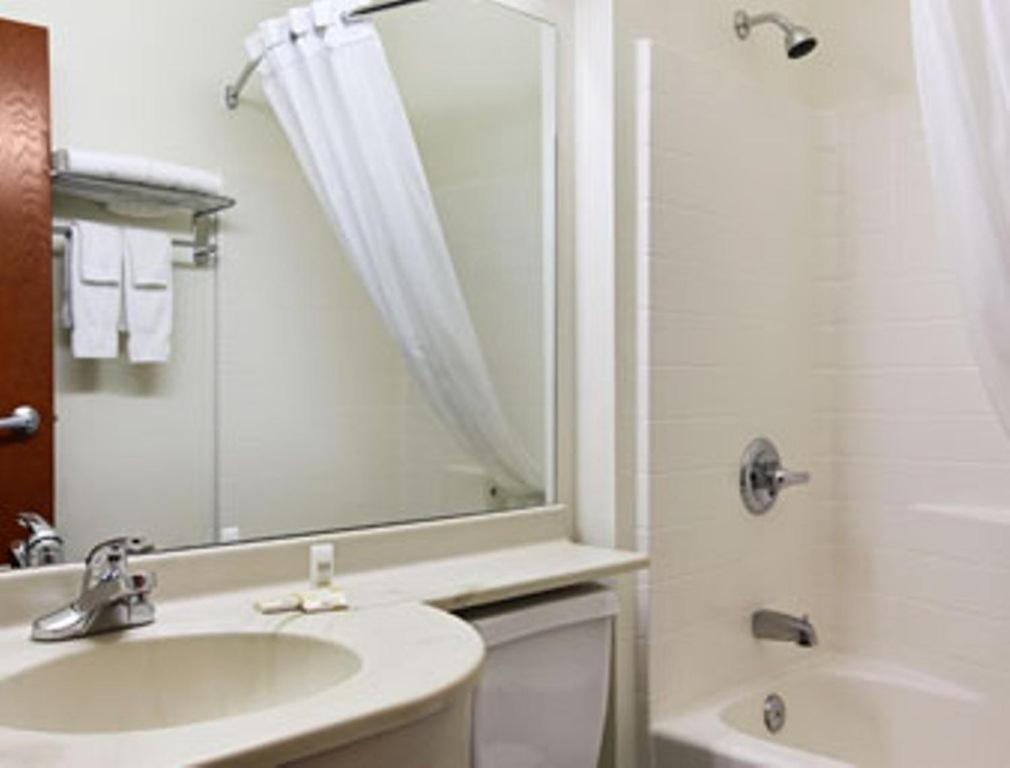 Microtel Inn & Suites by Wyndham Wellton