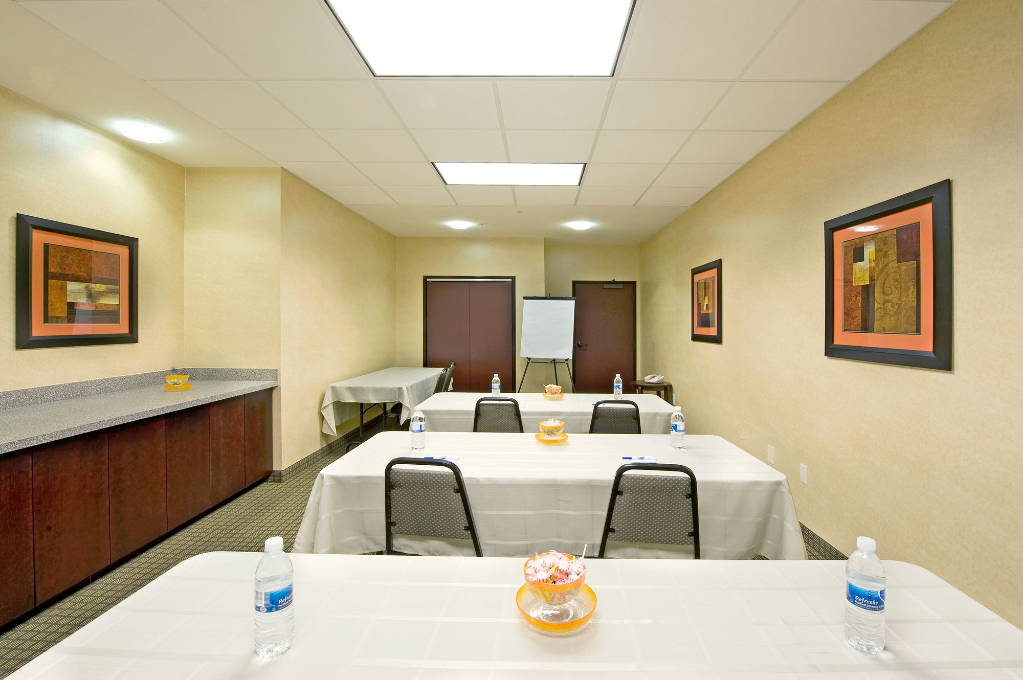 Holiday Inn Express & Suites Willcox
