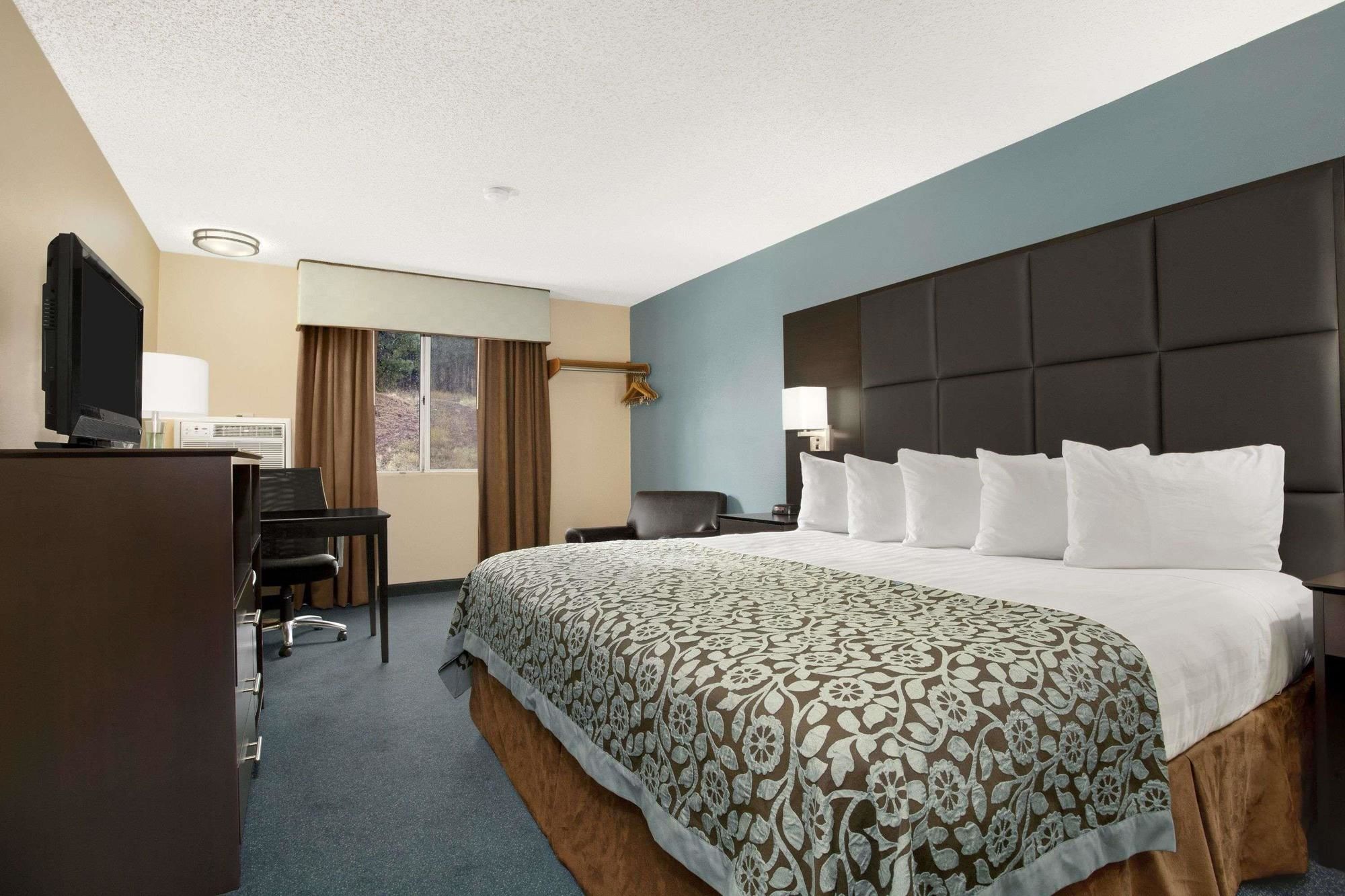 Days Inn by Wyndham Williams