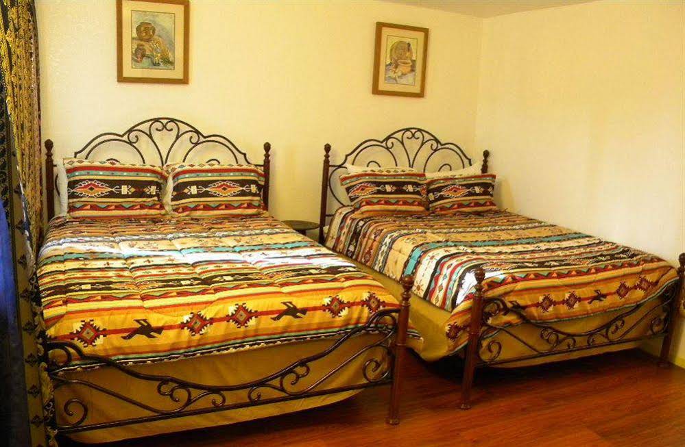 Grand Motel