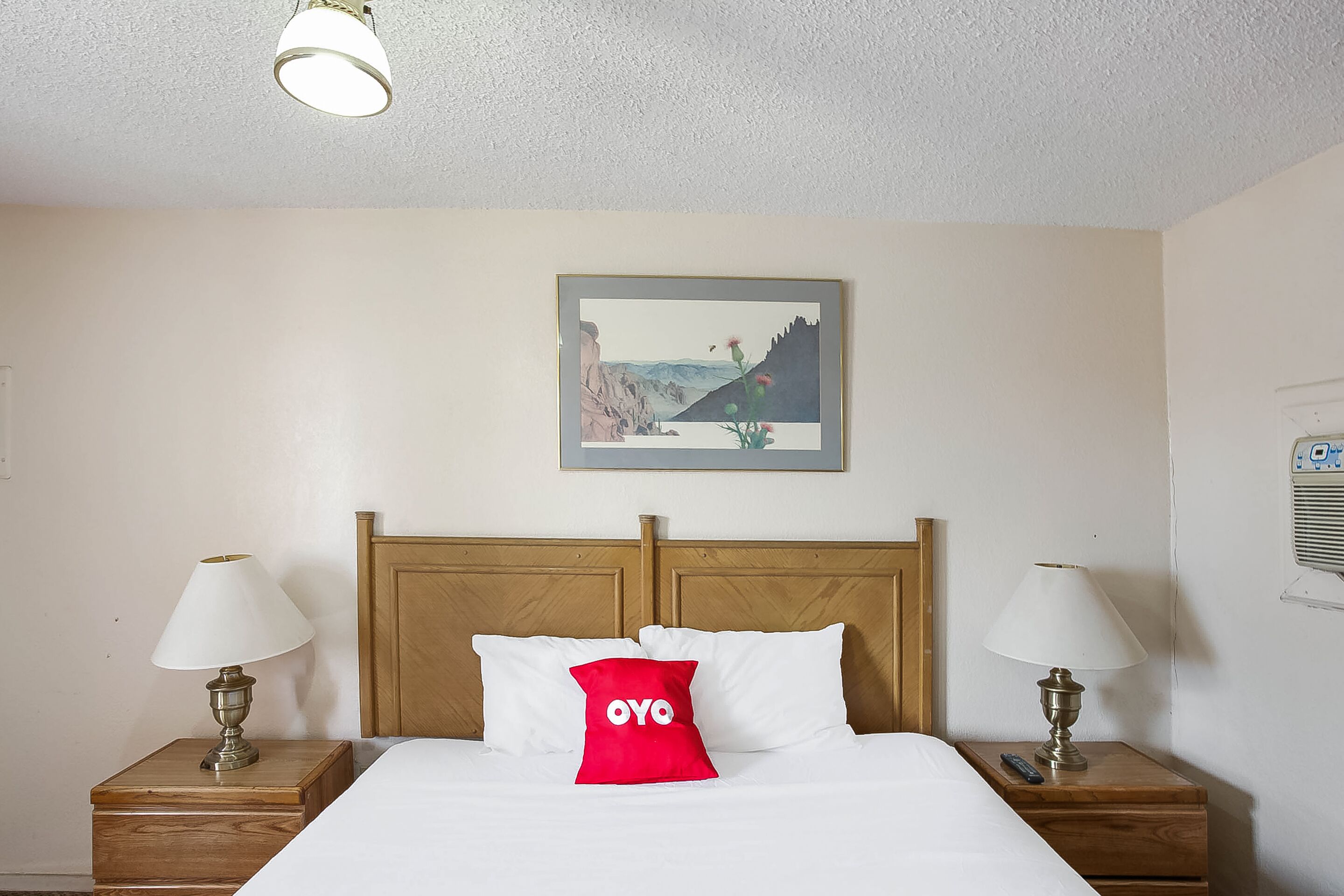 Arizona Inn & Suites by OYO Rooms