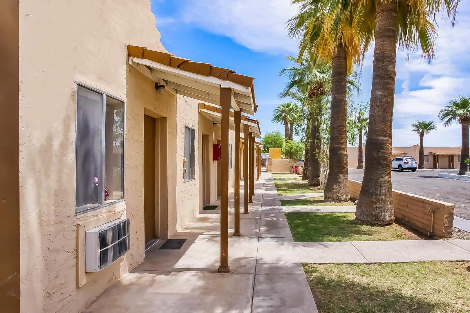 Arizona Inn & Suites by OYO Rooms