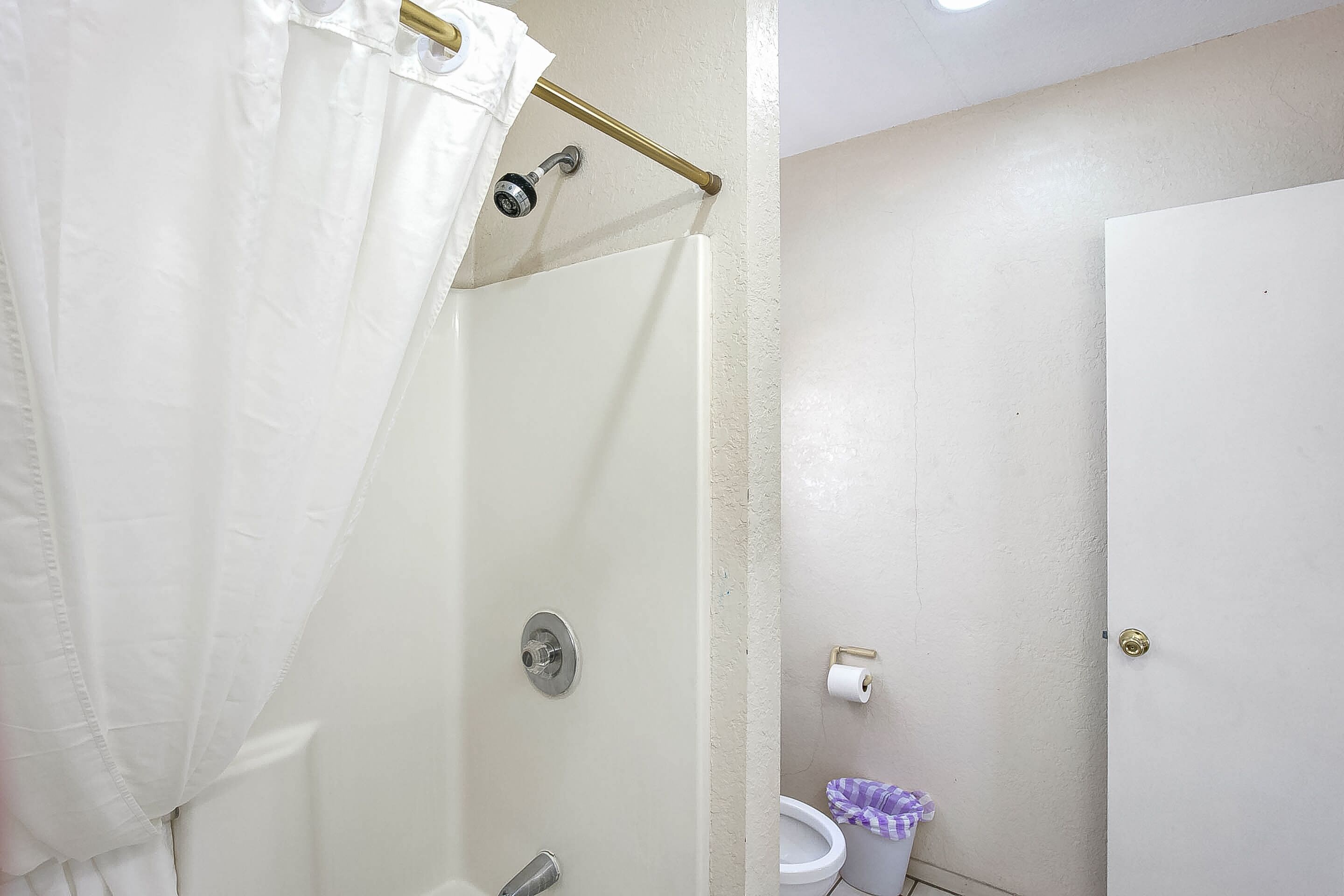 Arizona Inn & Suites by OYO Rooms