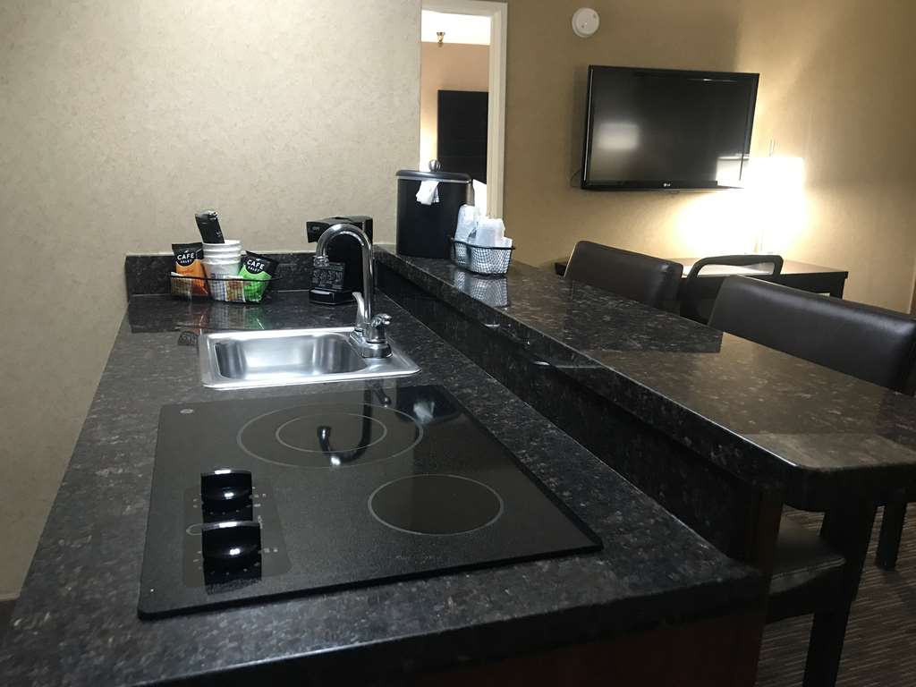 Best Western InnSuites Yuma Mall Hotel & Suites