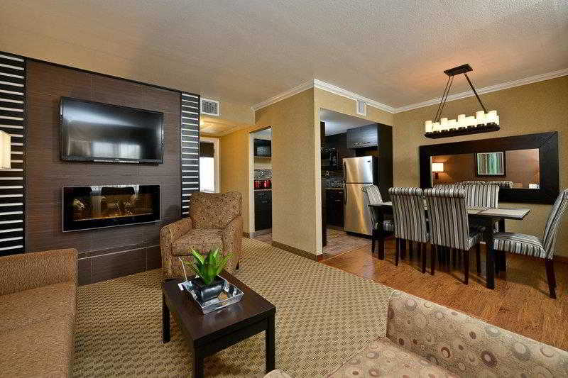 Best Western InnSuites Yuma Mall Hotel & Suites