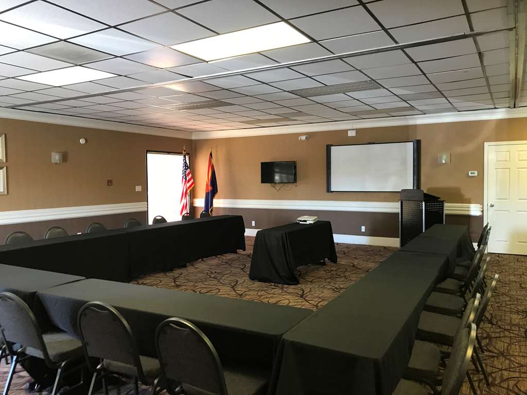 Best Western InnSuites Yuma Mall Hotel & Suites