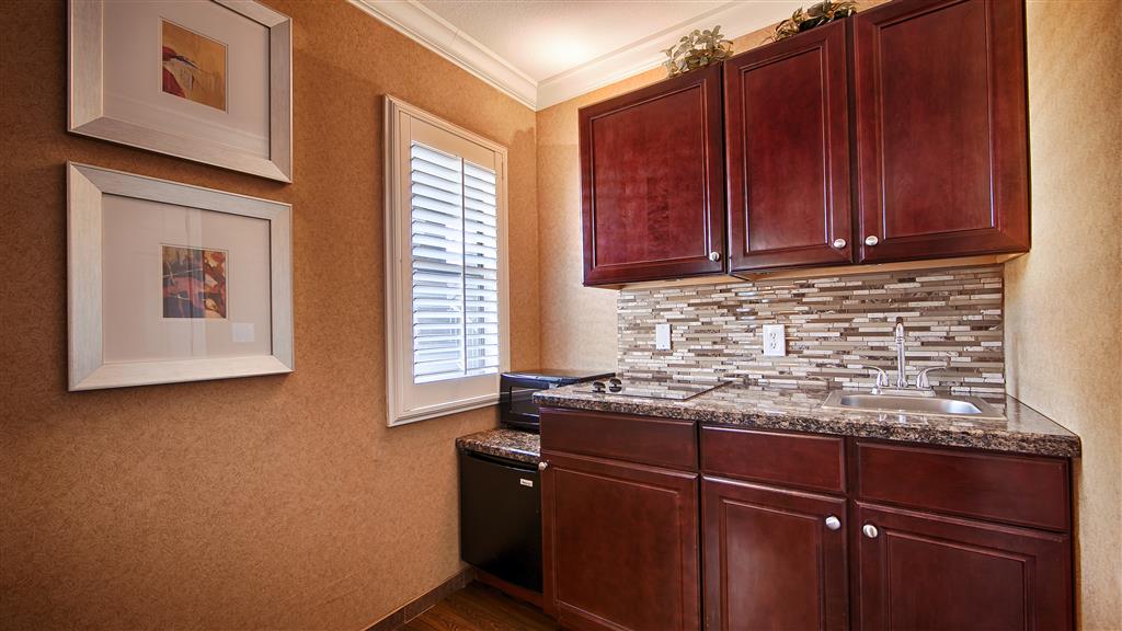 Best Western InnSuites Yuma Mall Hotel & Suites