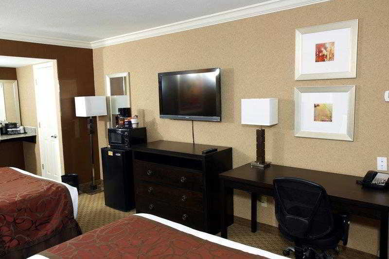 Best Western InnSuites Yuma Mall Hotel & Suites