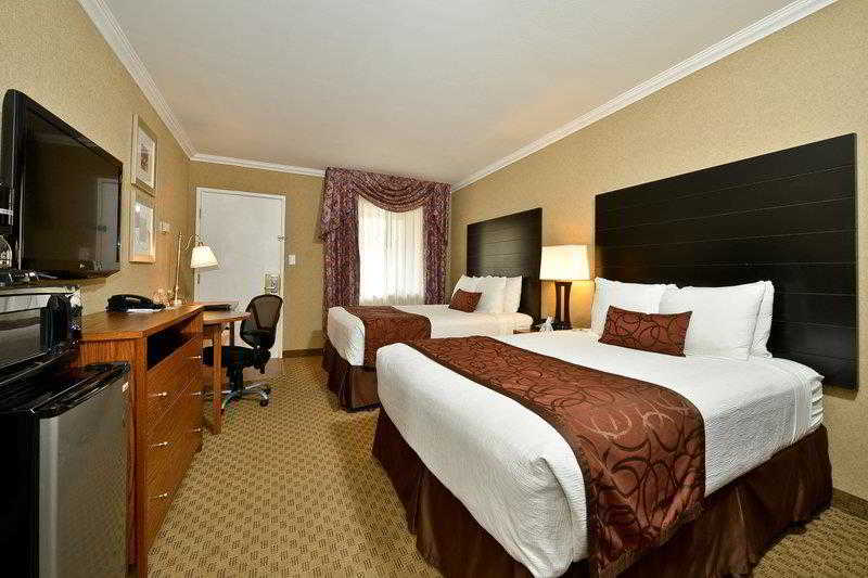 Best Western InnSuites Yuma Mall Hotel & Suites