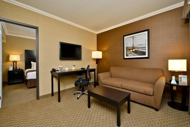 Best Western InnSuites Yuma Mall Hotel & Suites