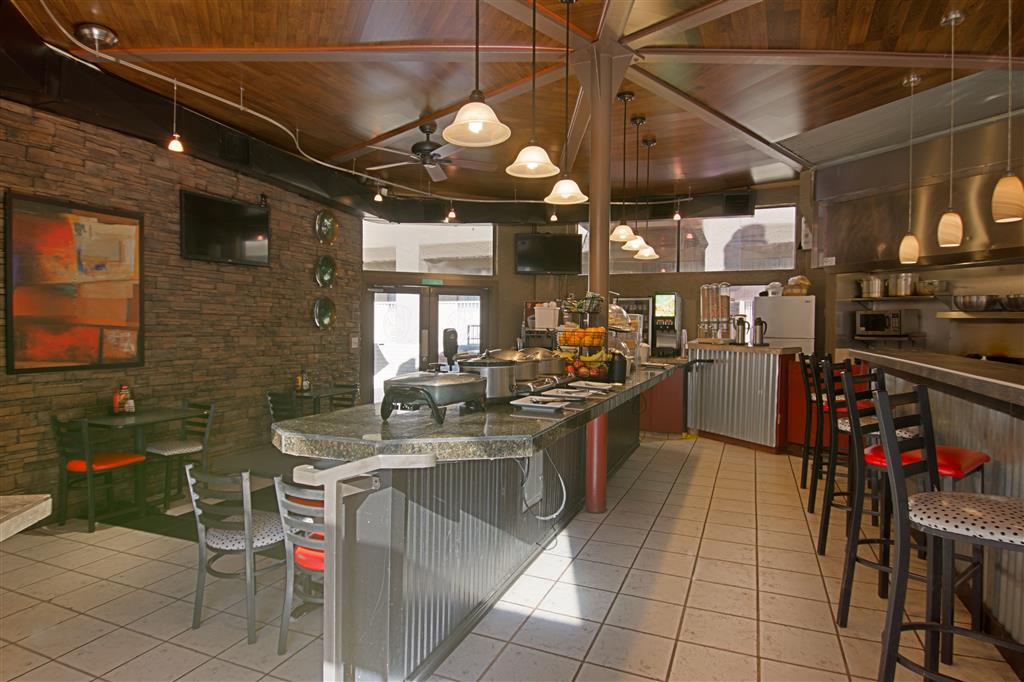 Best Western InnSuites Yuma Mall Hotel & Suites