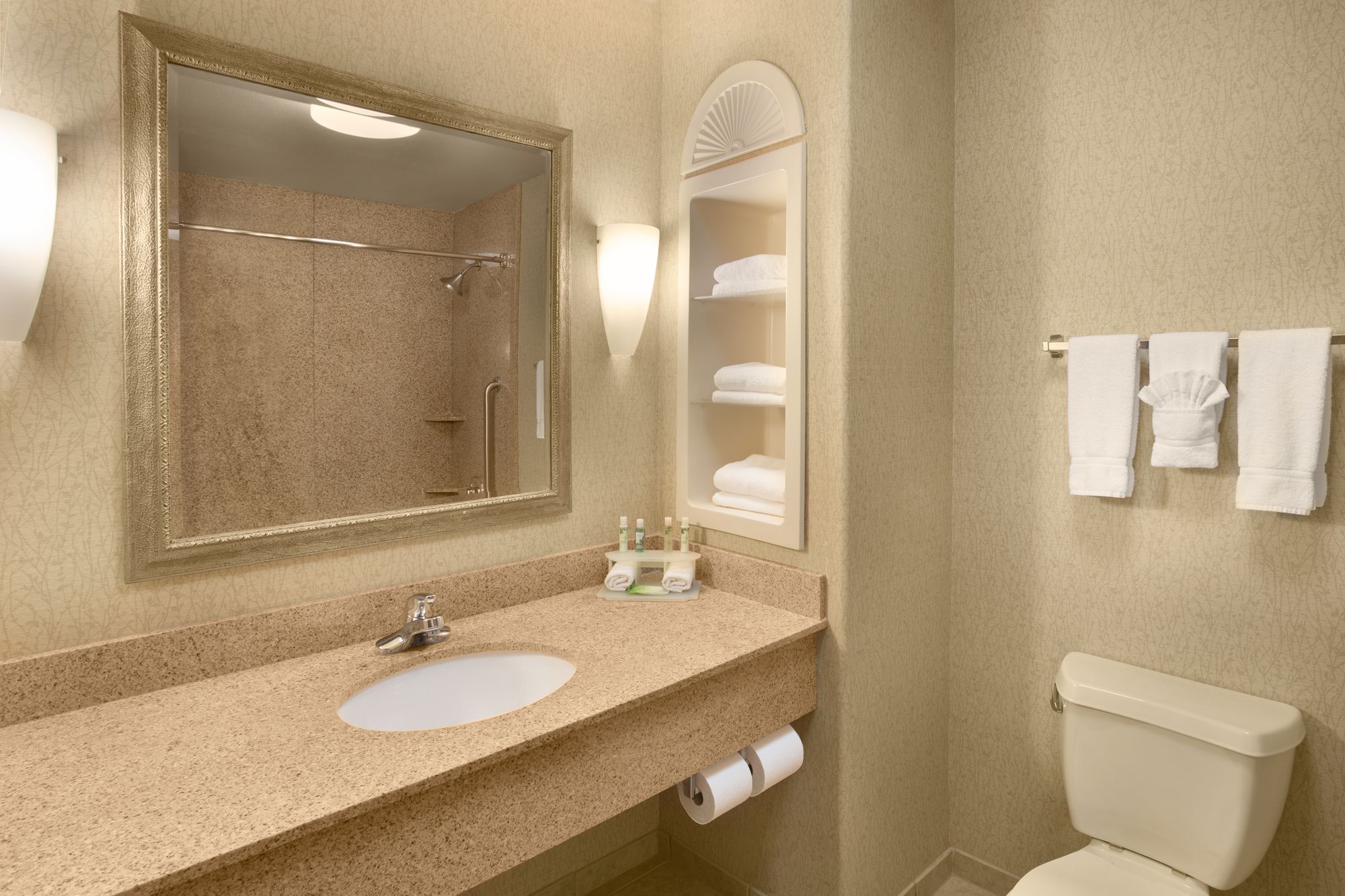 Holiday Inn Express & Suites Yuma