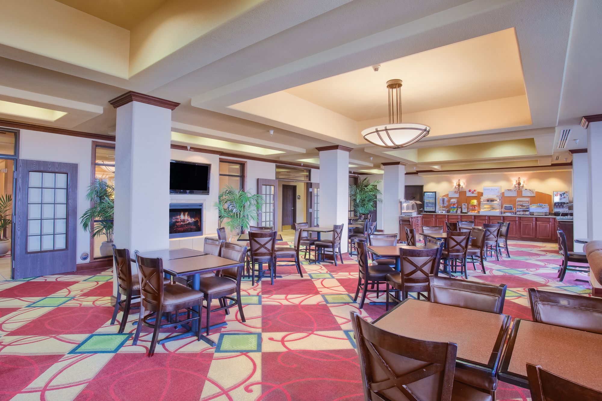 Holiday Inn Express & Suites Yuma
