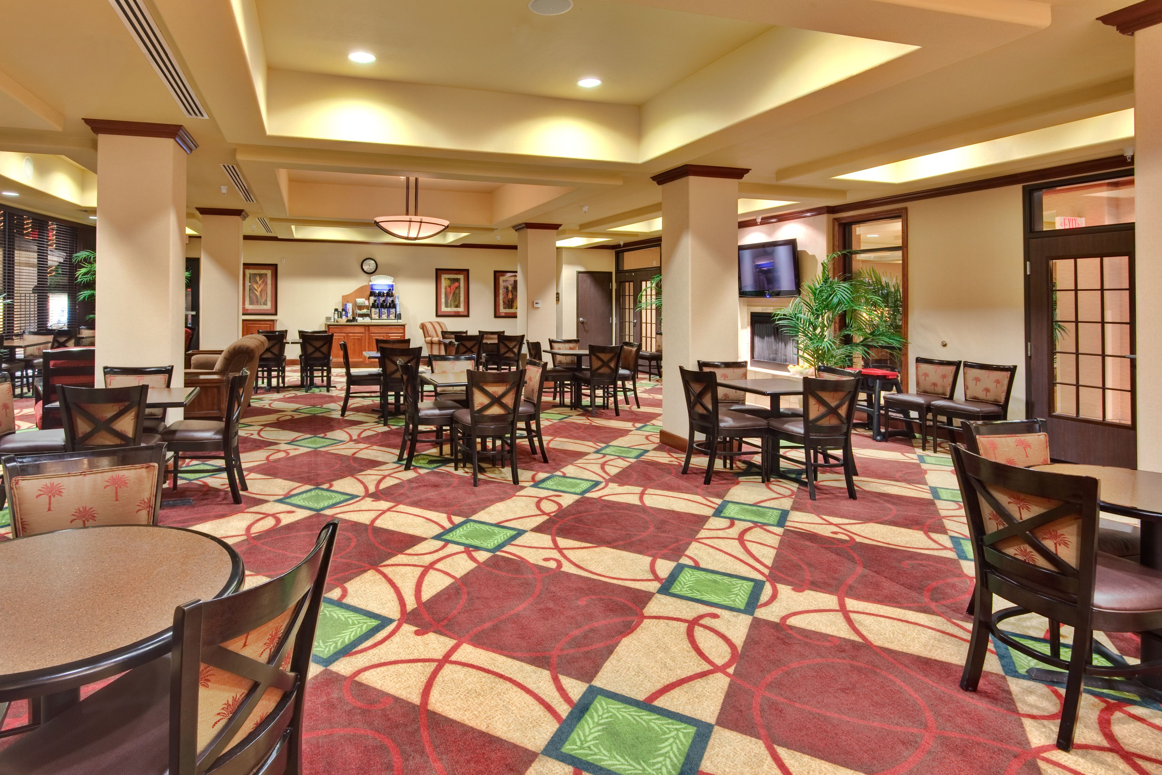 Holiday Inn Express & Suites Yuma