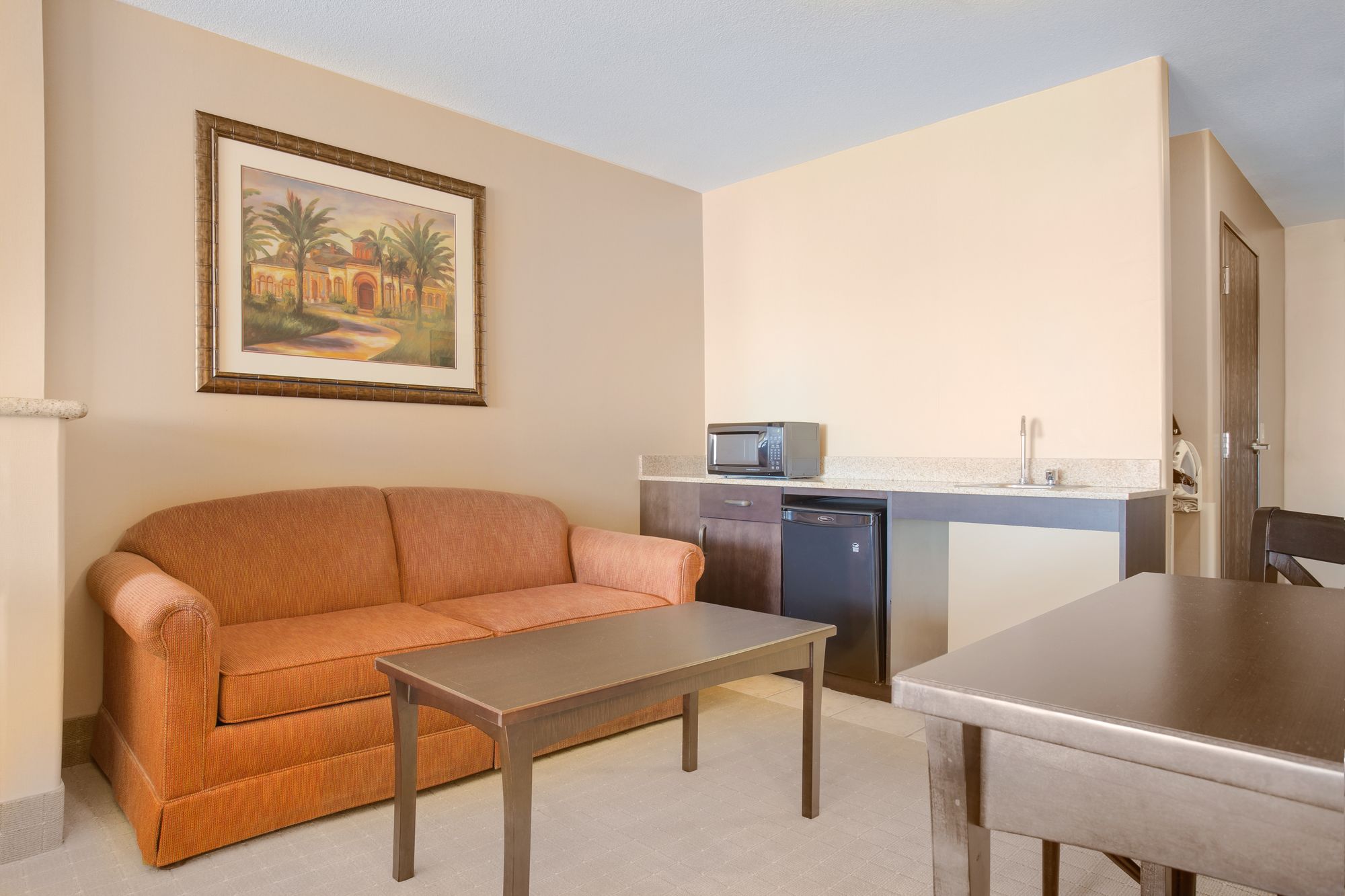 Holiday Inn Express & Suites Yuma