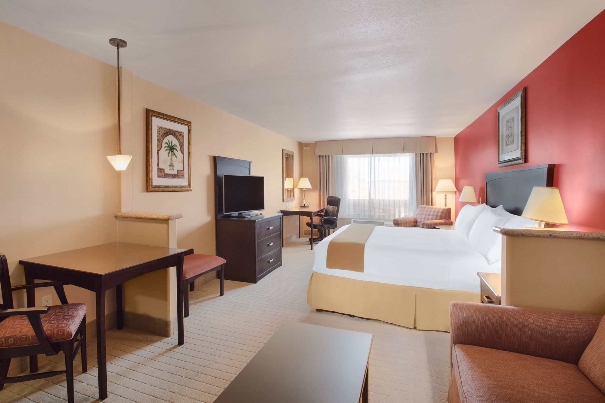 Holiday Inn Express & Suites Yuma