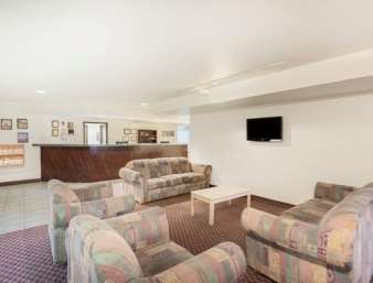 Super 8 by Wyndham Yuma