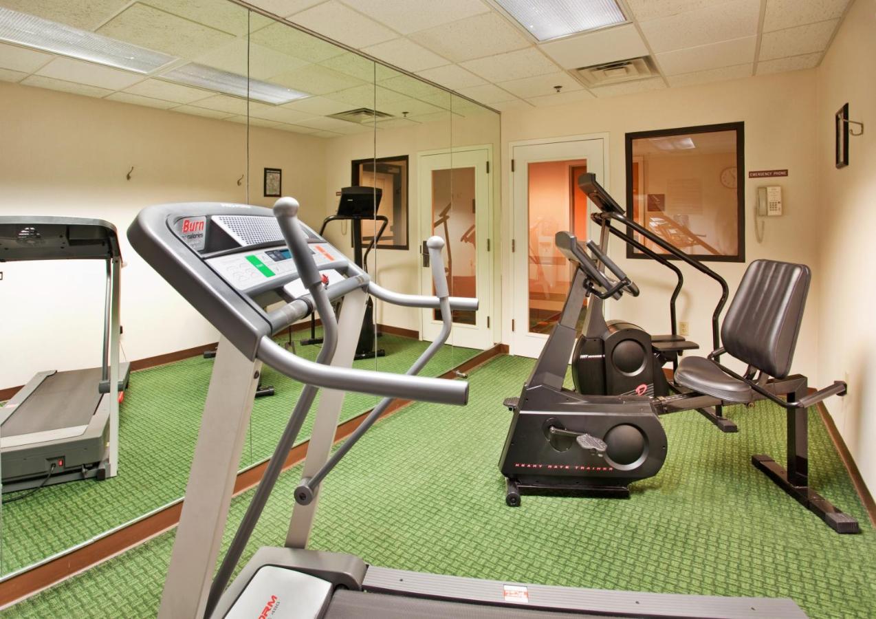 Holiday Inn Express & Suites Batesville