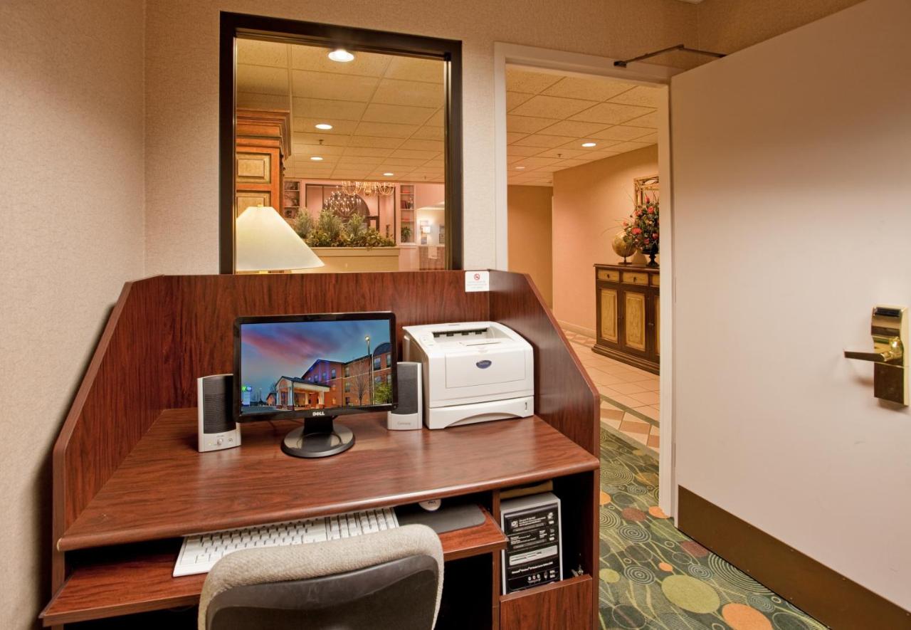 Holiday Inn Express & Suites Batesville