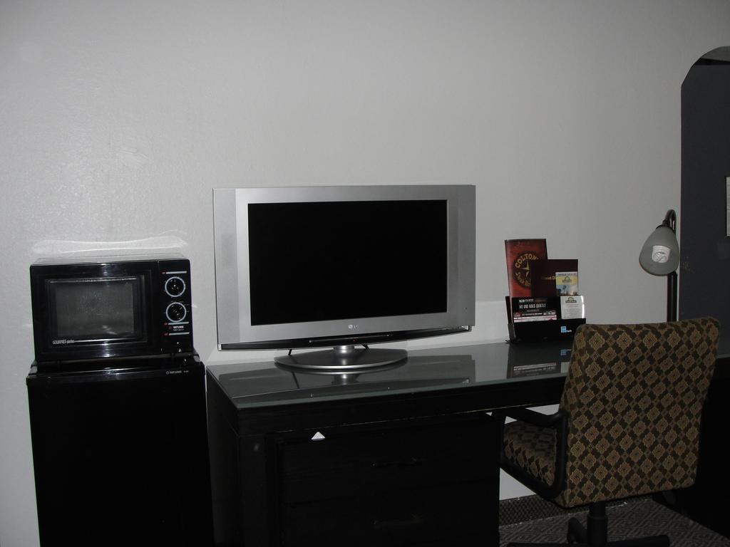 Eagle Suites Benton - I30