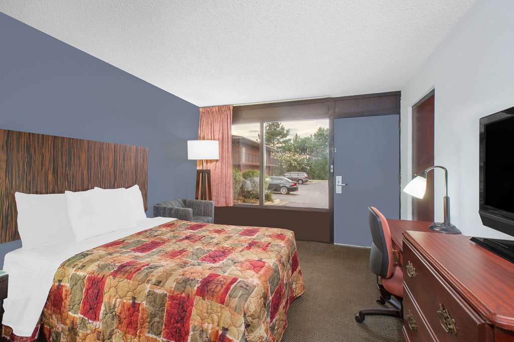 Eagle Suites Benton - I30
