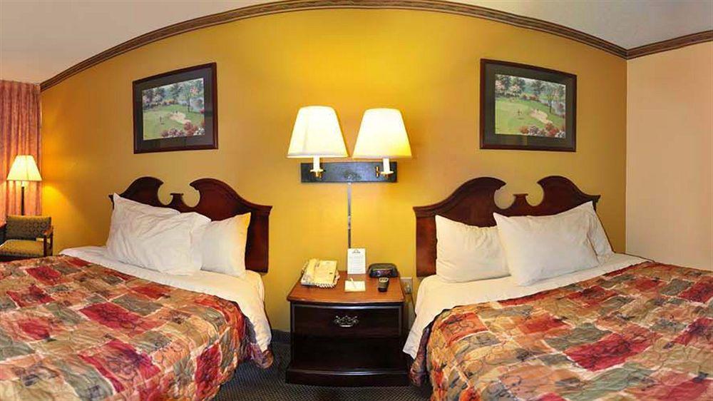 Eagle Suites Benton - I30