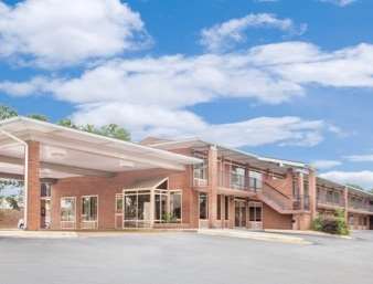 Eagle Suites Benton - I30