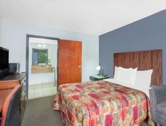 Eagle Suites Benton - I30