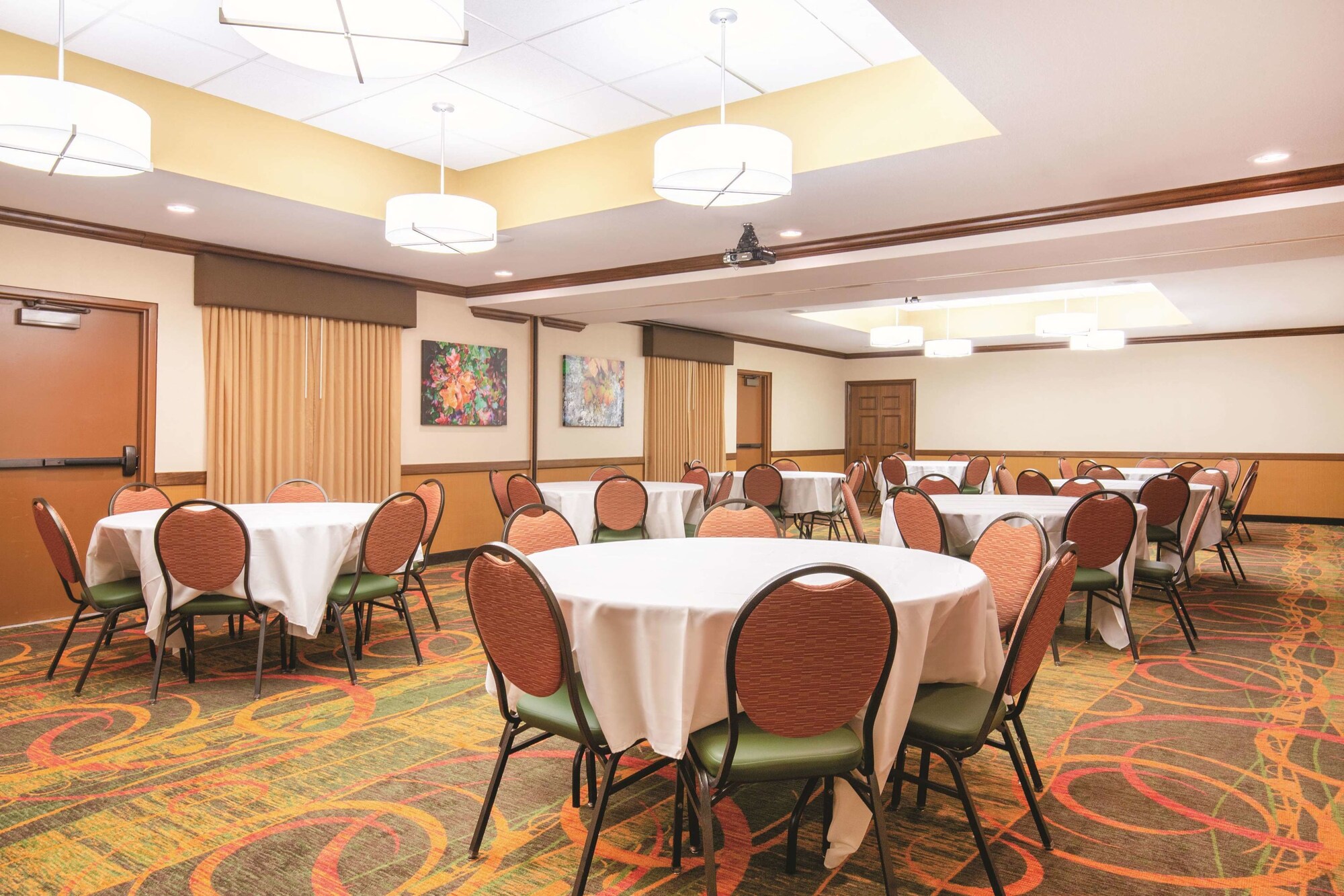 La Quinta Inn & Suites by Wyndham Bentonville