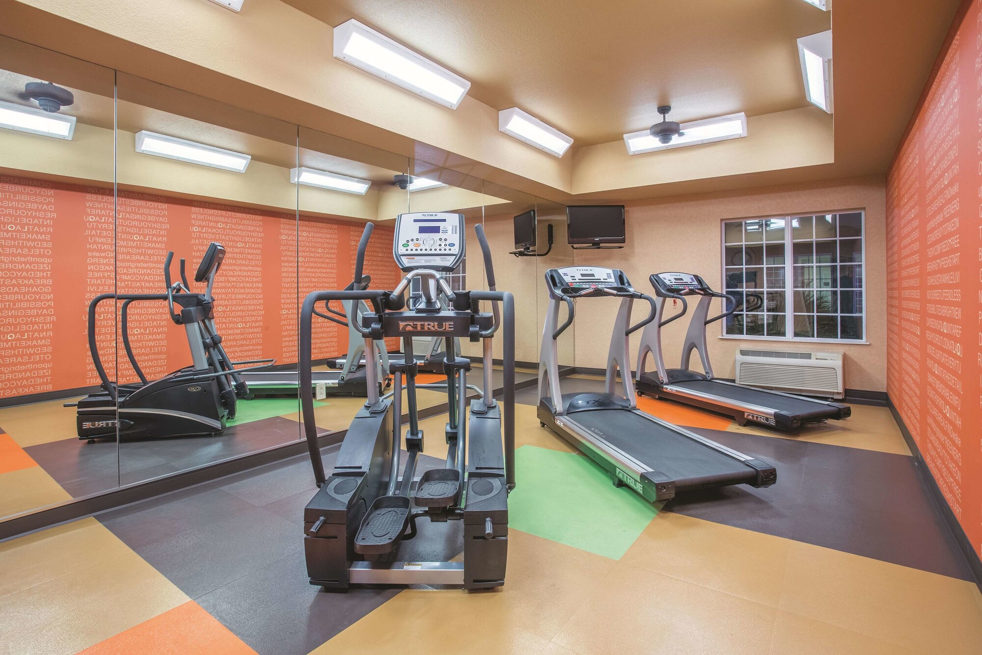 La Quinta Inn & Suites by Wyndham Bentonville