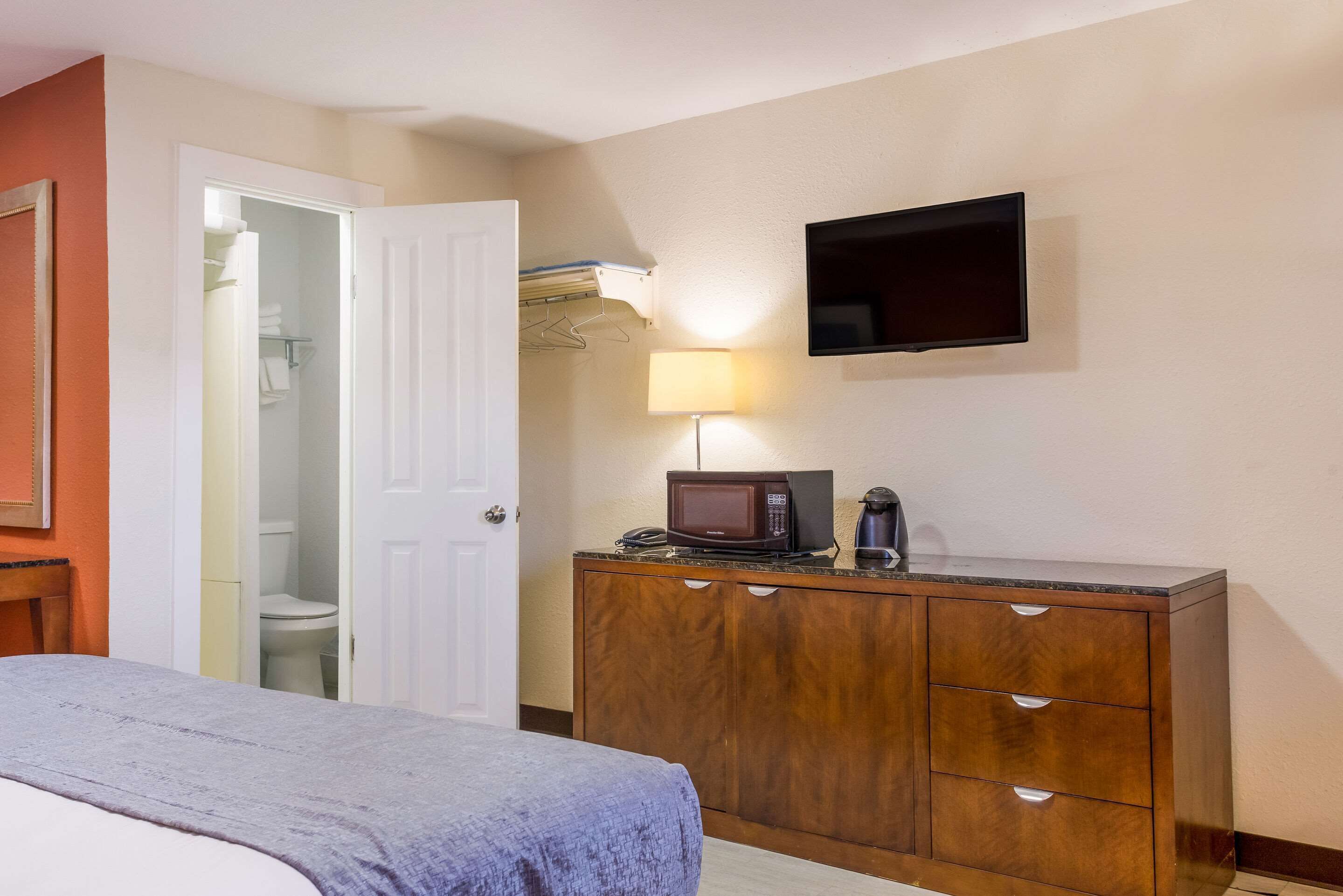 Rodeway Inn