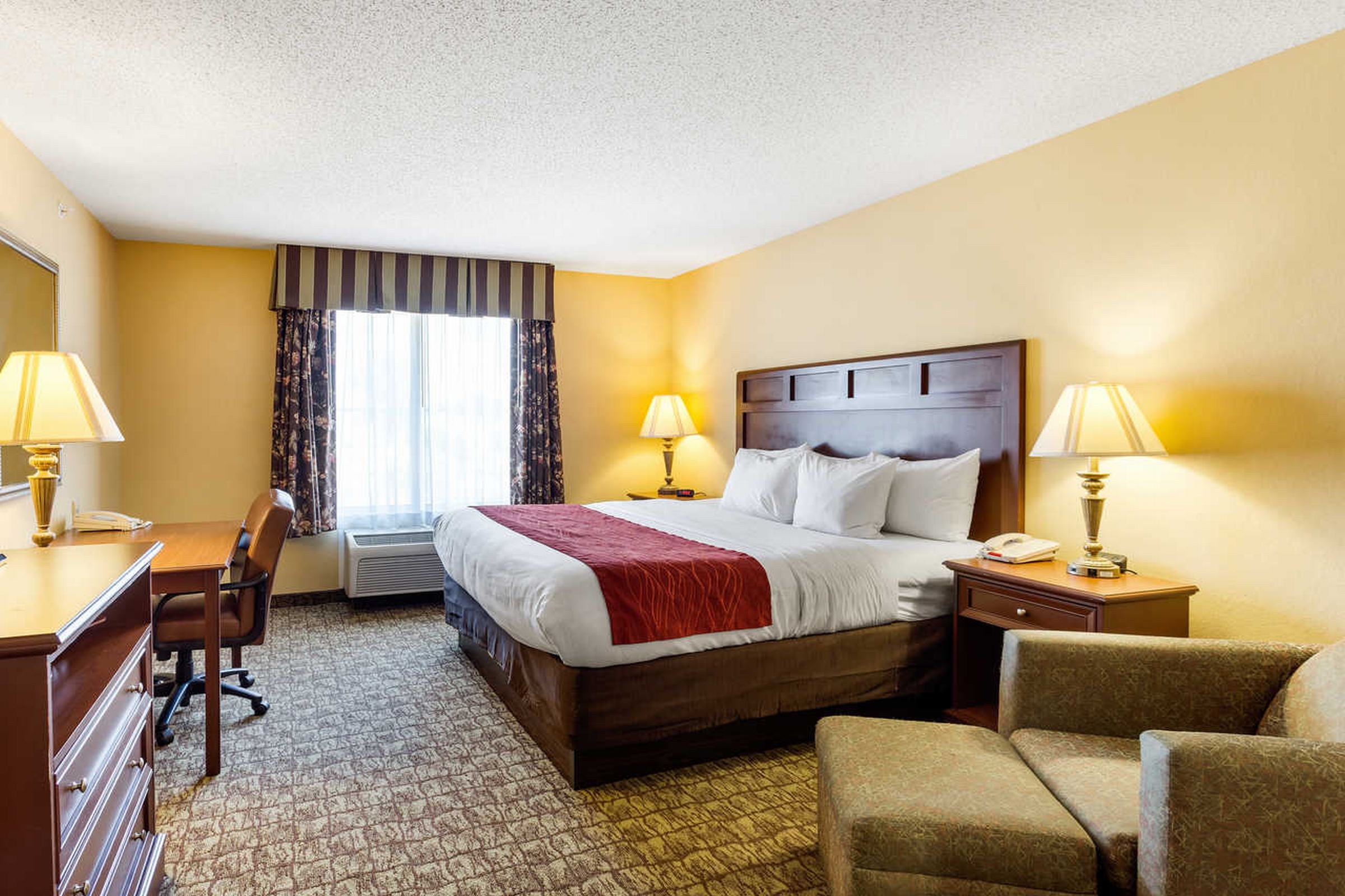 Comfort Inn & Suites